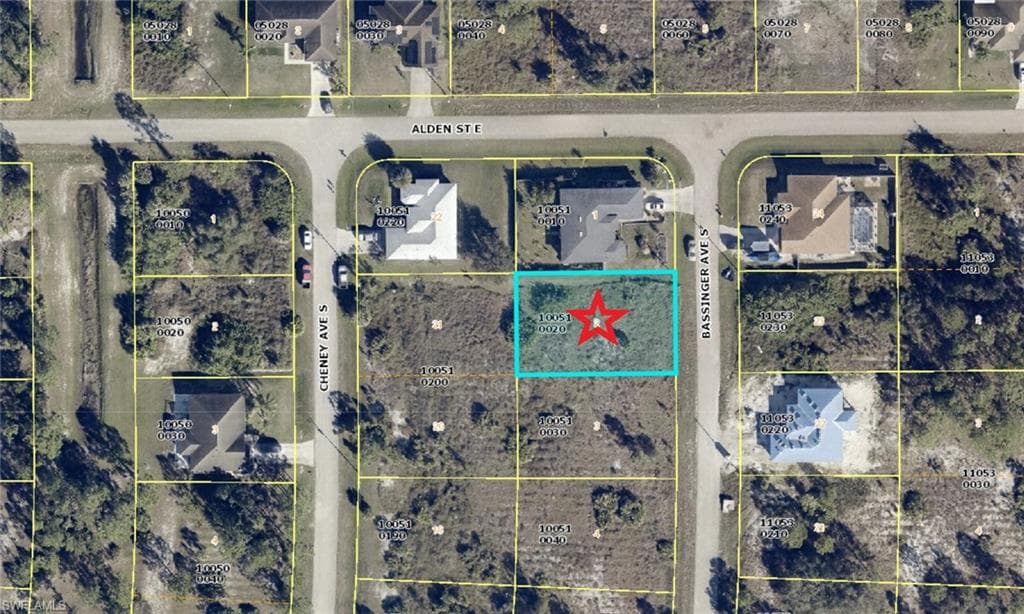1034 Bassinger AVE S LEHIGH ACRES, FL 33974