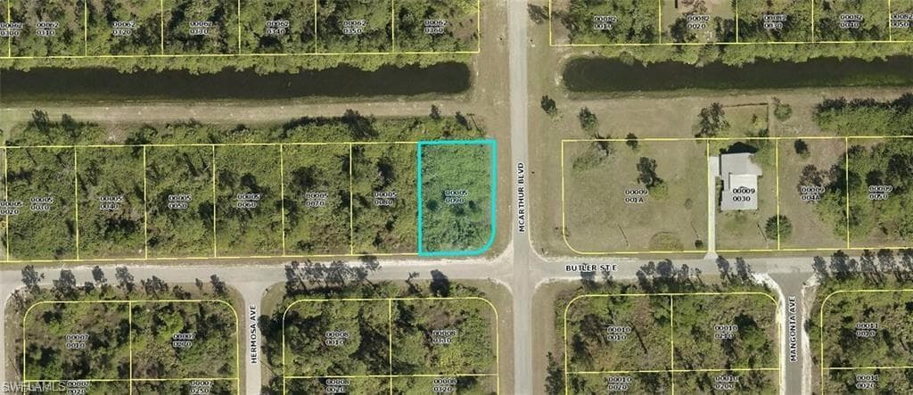 945 Butler ST E LEHIGH ACRES, FL 33974