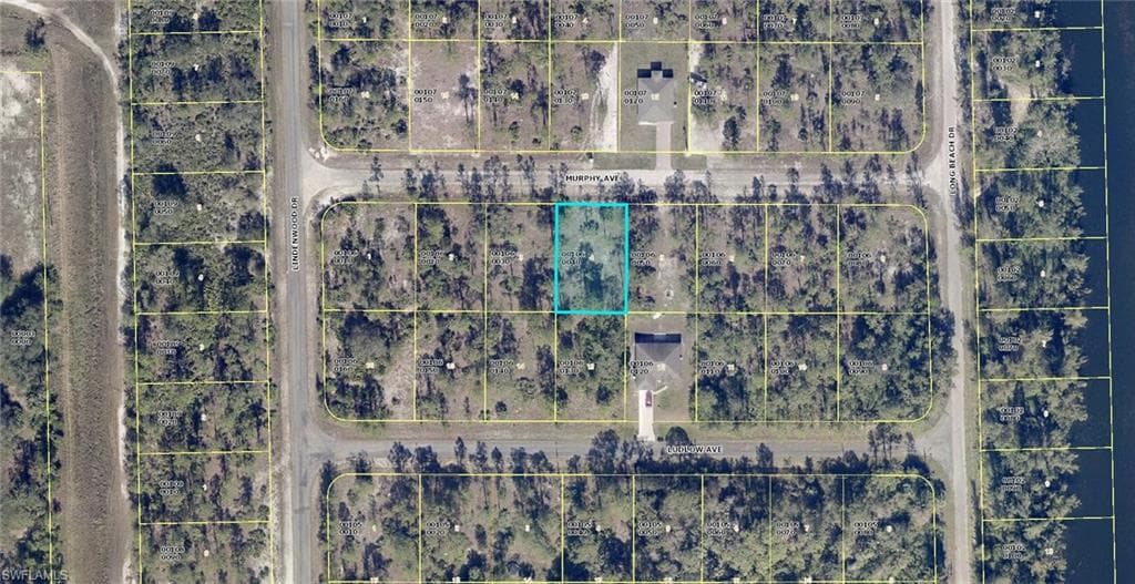309 Murphy AVE LEHIGH ACRES, FL 33972