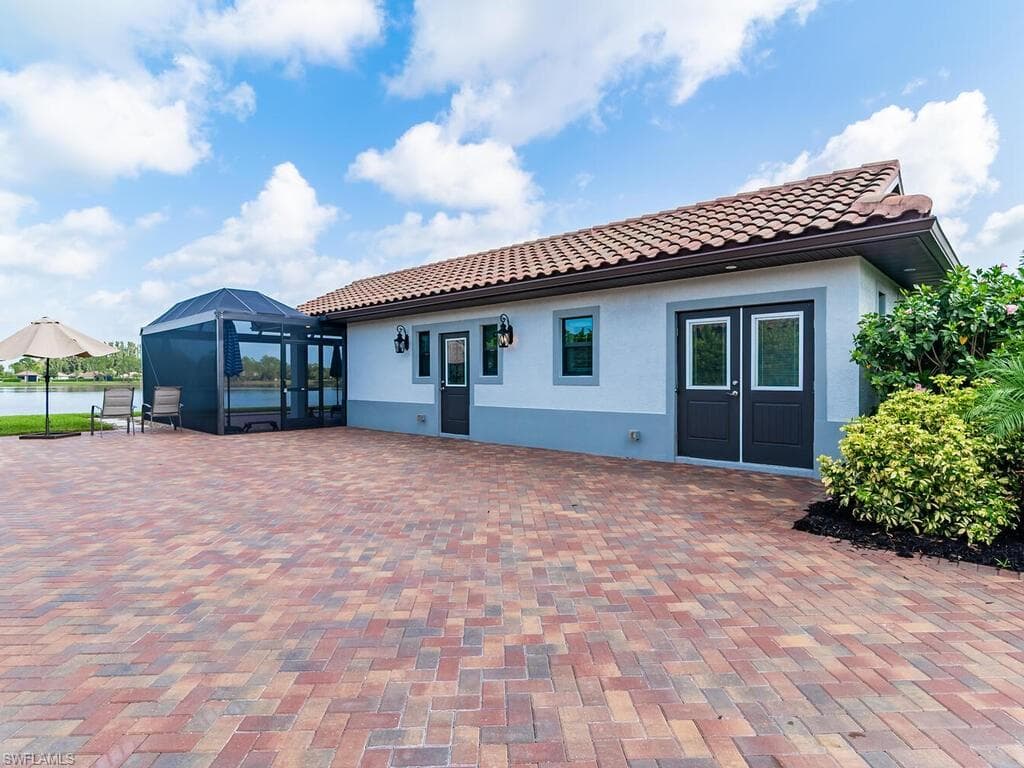 13713 Golden Palms CIR