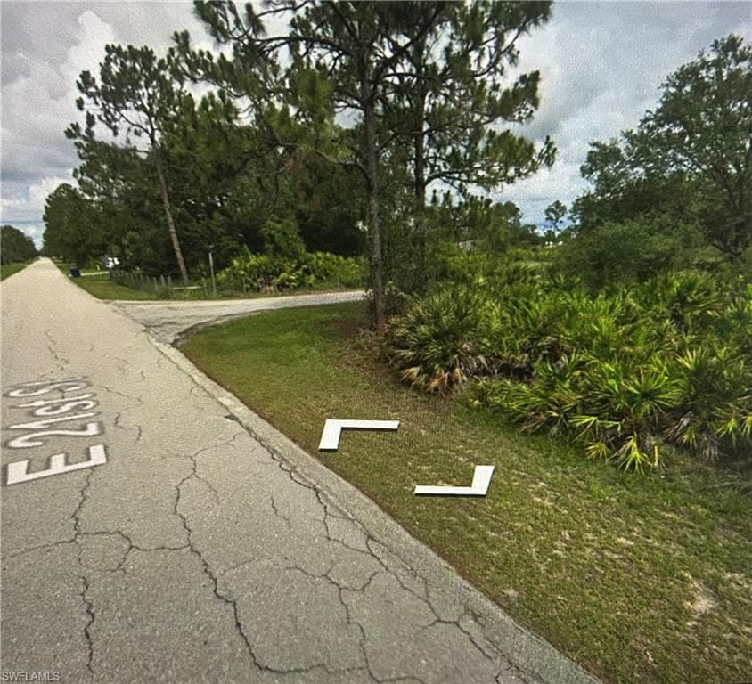 3901 E 21st ST ALVA, FL 33920