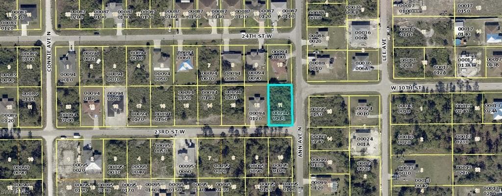 2500 23rd ST W LEHIGH ACRES, FL 33971