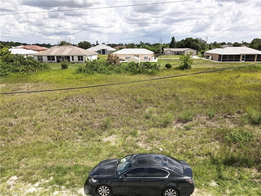 3617 8th ST SW LEHIGH ACRES, FL 33976