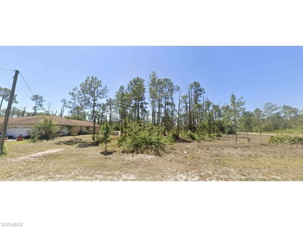4002 9th ST LEHIGH ACRES, FL 33972