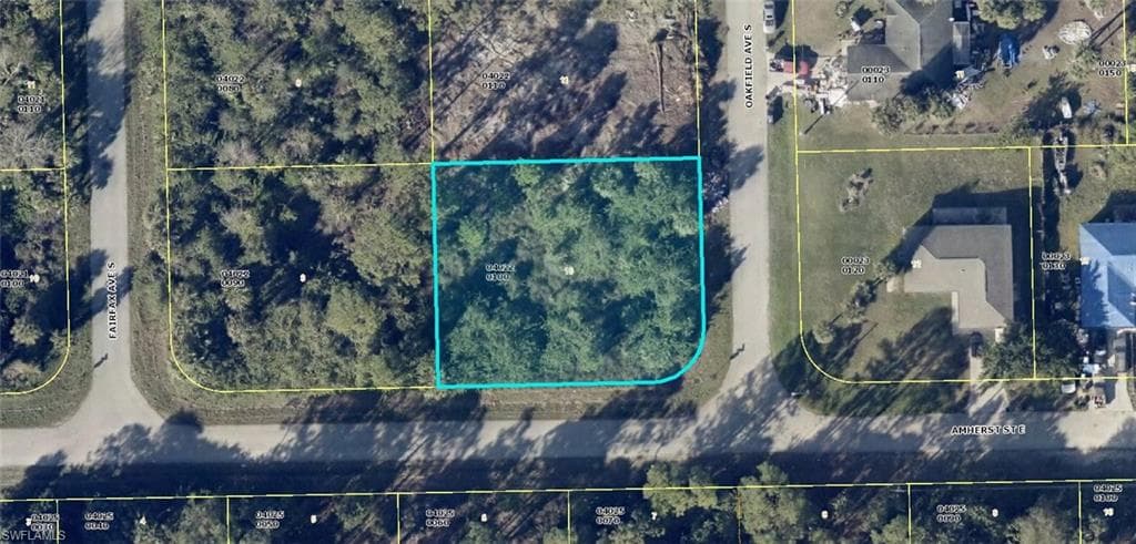 542 Oakfield AVE LEHIGH ACRES, FL 33974