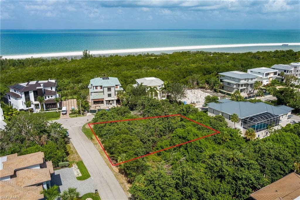 673 WATERSIDE DR MARCO ISLAND, FL 34145