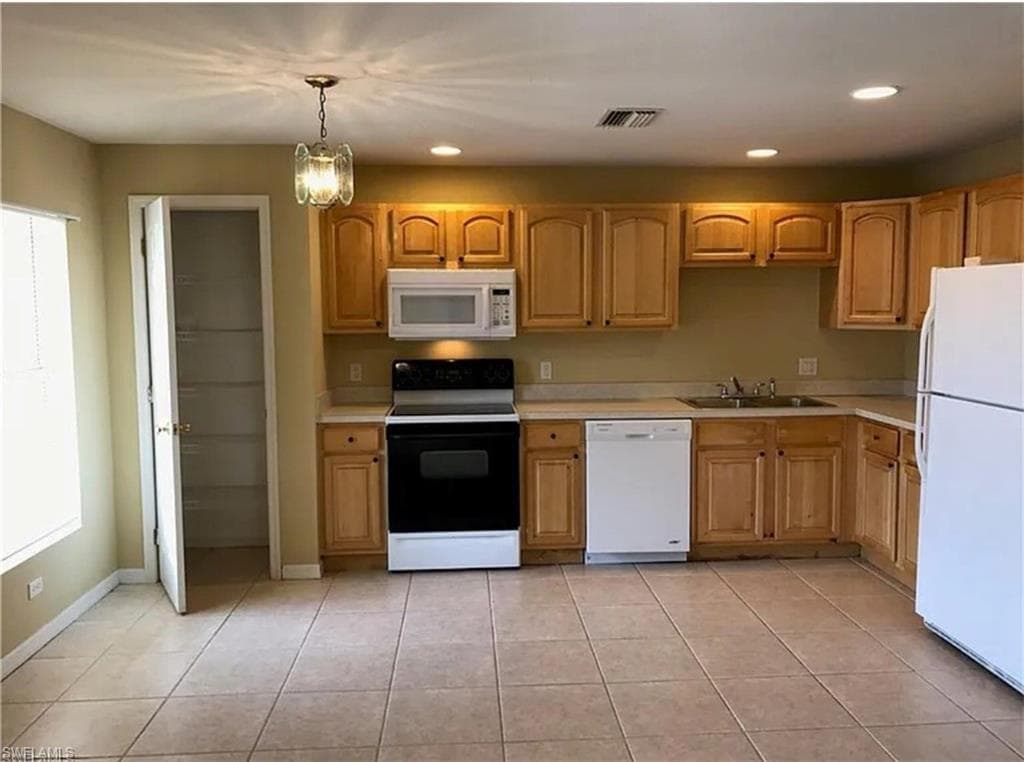 113-115 Ivan AVE S LEHIGH ACRES, FL 33973