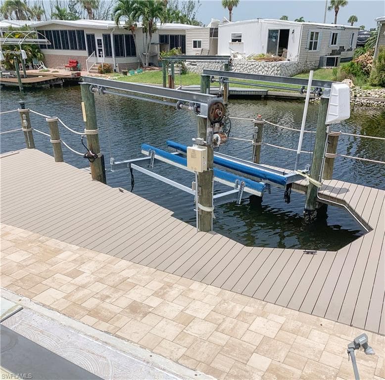 17880 Bryan CT FORT MYERS BEACH, FL 33931