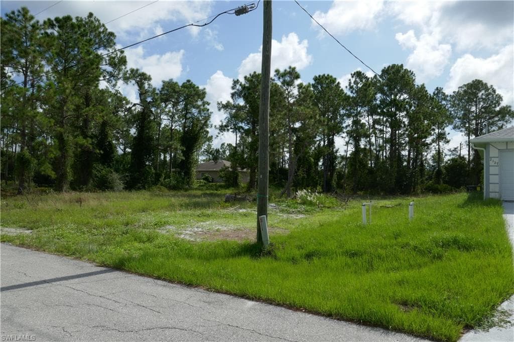 2119-2121 Armour RD LEHIGH ACRES, FL 33973