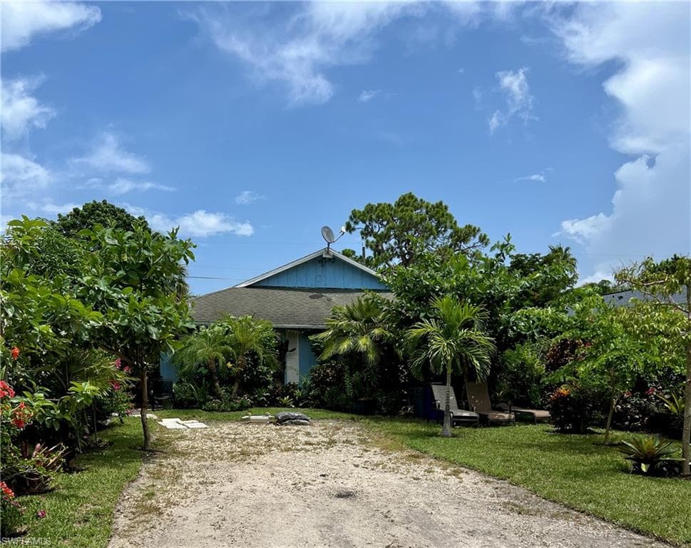 27633/635 Dortch AVE BONITA SPRINGS, FL 34135