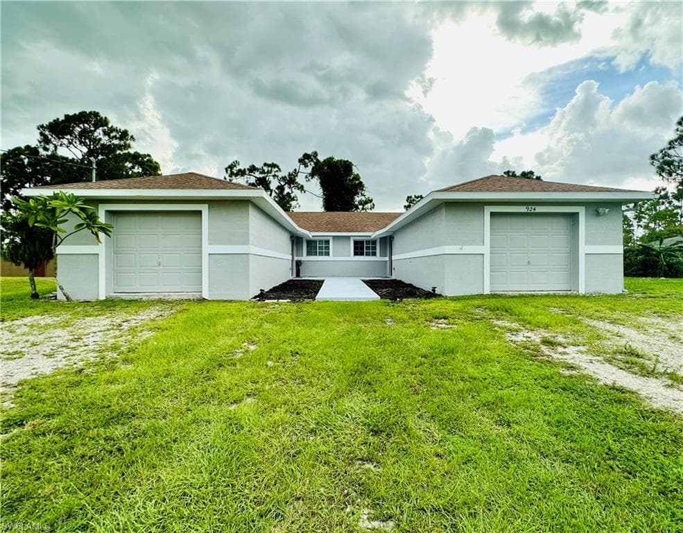 924-926 Eisenhower BLVD LEHIGH ACRES, FL 33974