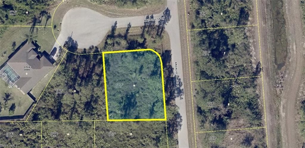 1066 Andalucia CT LEHIGH ACRES, FL 33974