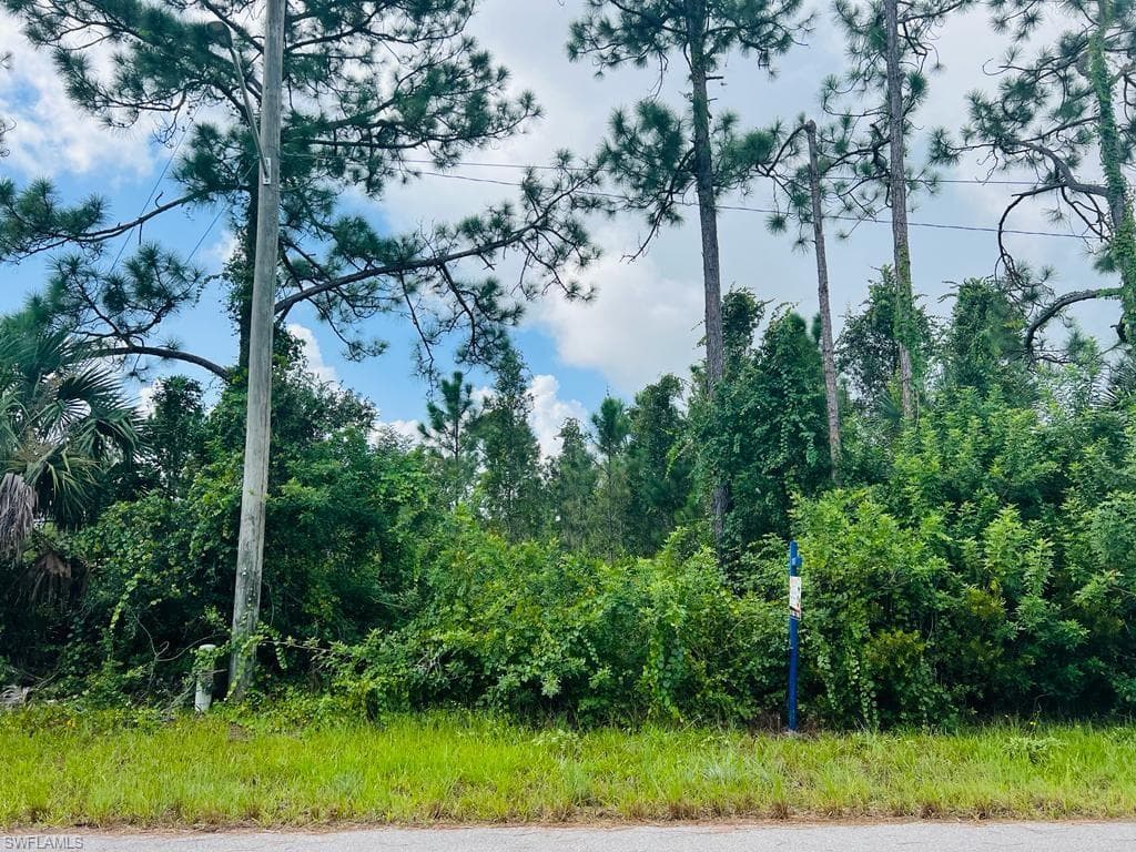 3311 58th ST W LEHIGH ACRES, FL 33971