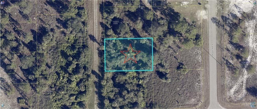 657 Vasser AVE S LEHIGH ACRES, FL 33974