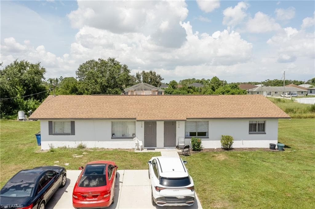 136 Gordon AVE S LEHIGH ACRES, FL 33973