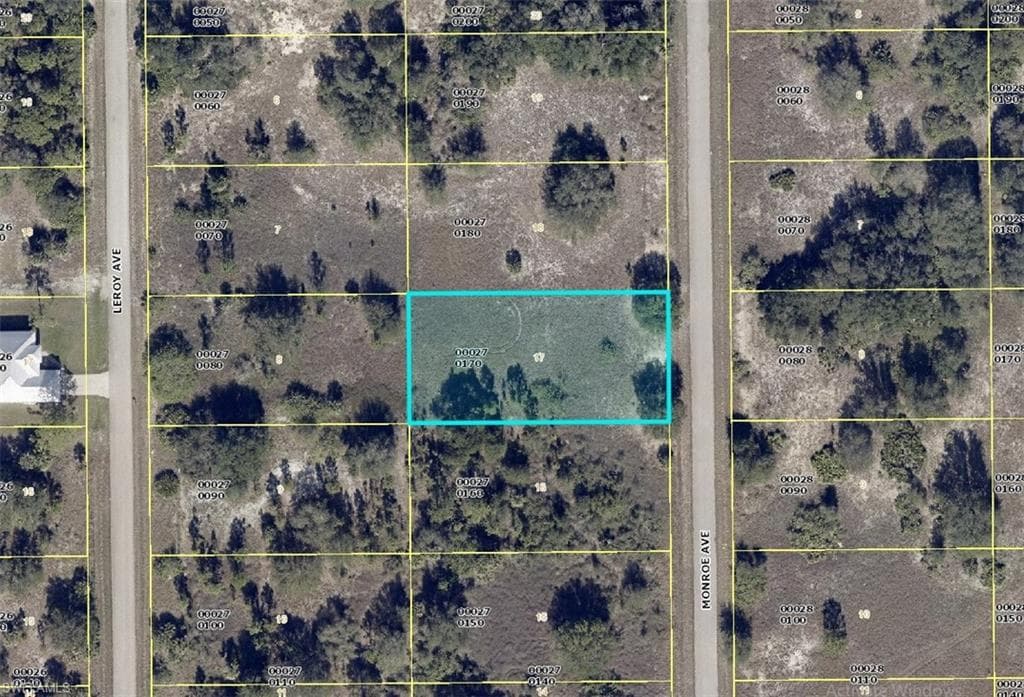 1809 Monroe AVE LEHIGH ACRES, FL 33972