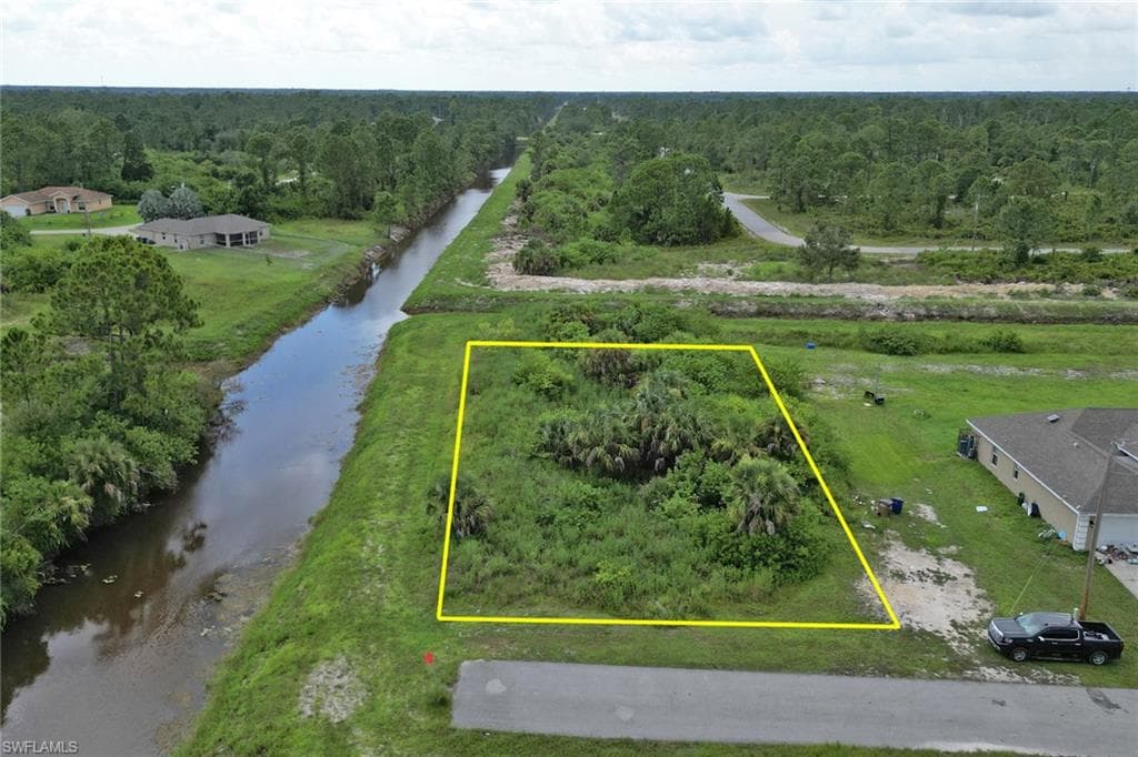472 Genoa AVE S LEHIGH ACRES, FL 33974