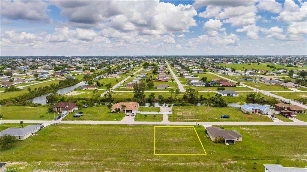 503 NE 15th TER CAPE CORAL, FL 33909