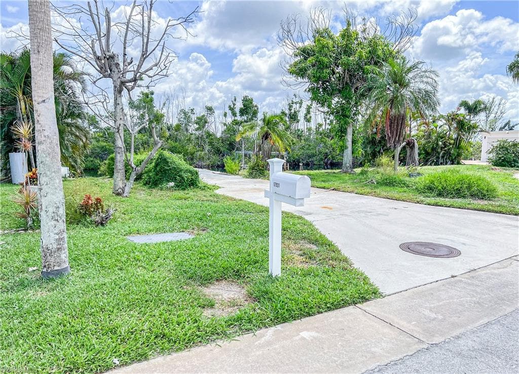 17931 Bryan CT FORT MYERS BEACH, FL 33931