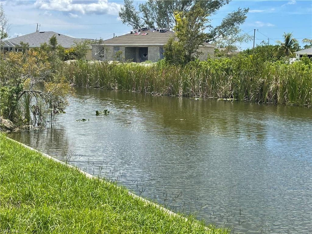 1142 NW 20th AVE CAPE CORAL, FL 33993