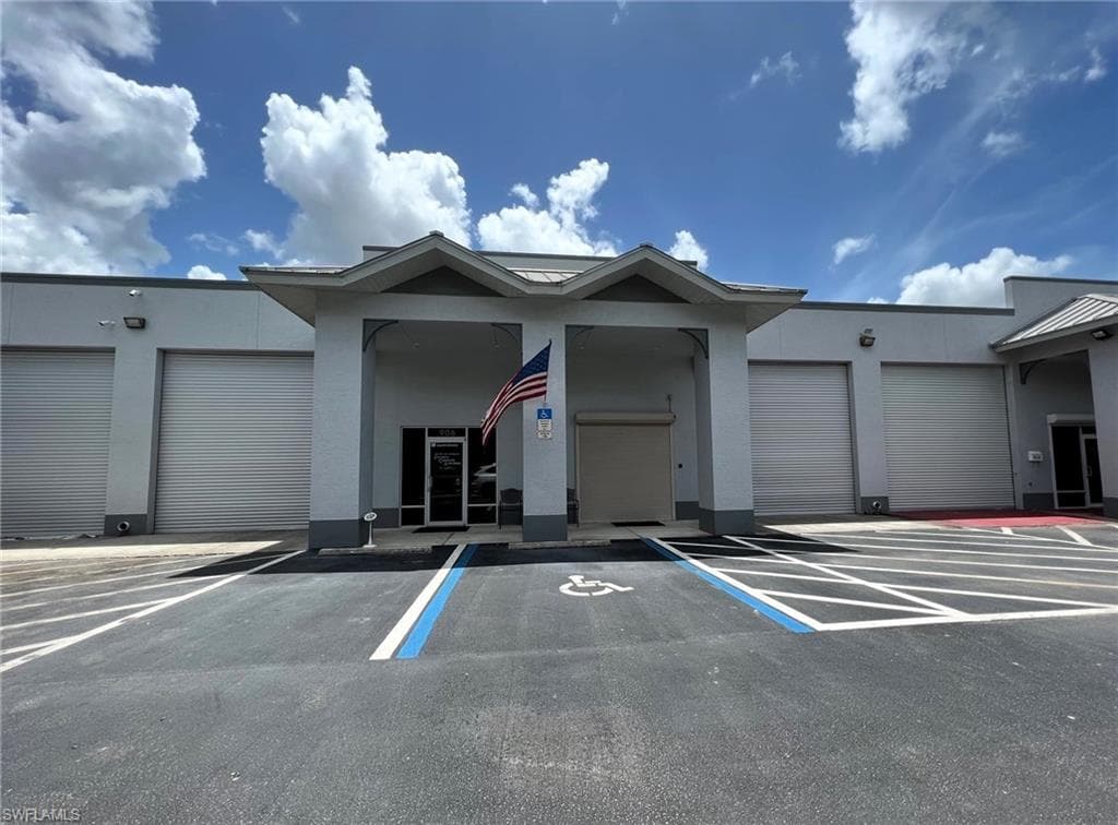 3945 Tollhouse DR 906 NAPLES, FL 34114