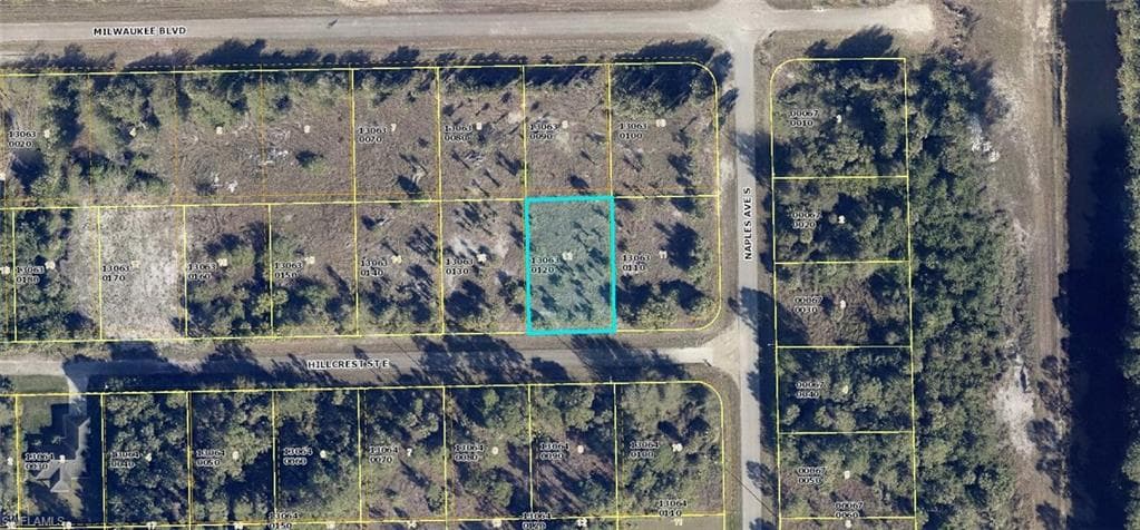 1263-1265 Hillcrest ST E LEHIGH ACRES, FL 33974