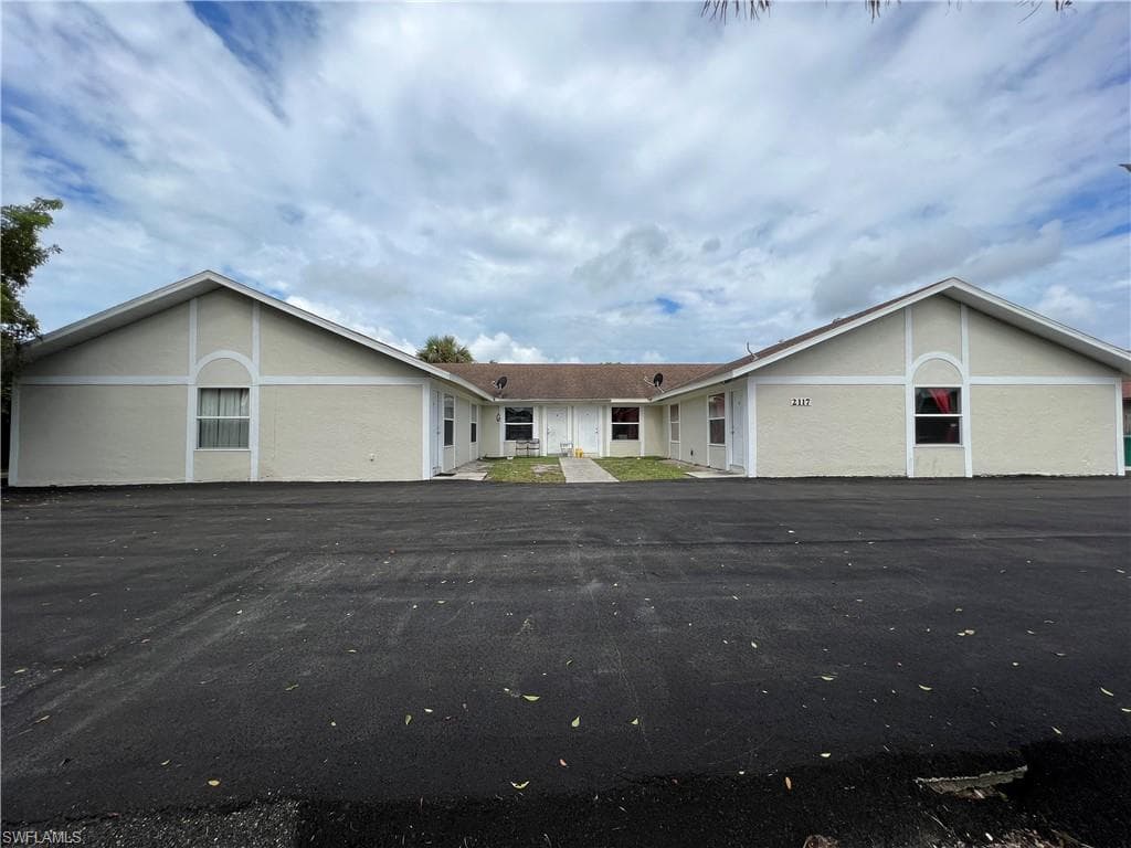 2117 Sunshine BLVD NAPLES, FL 34116