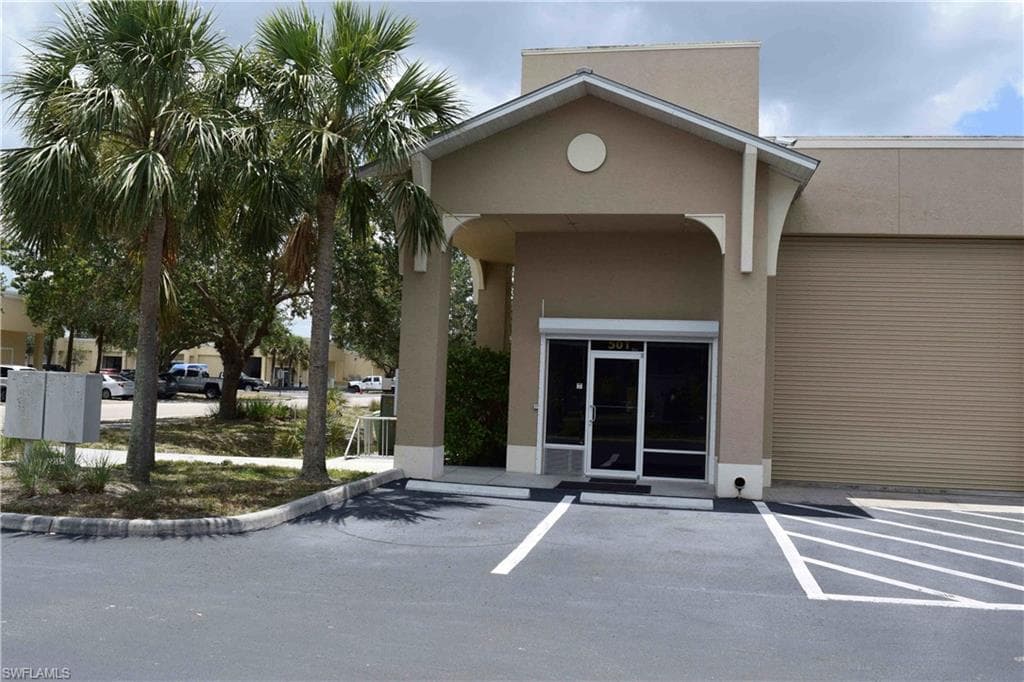 3893 Mannix DR 532 NAPLES, FL 34114