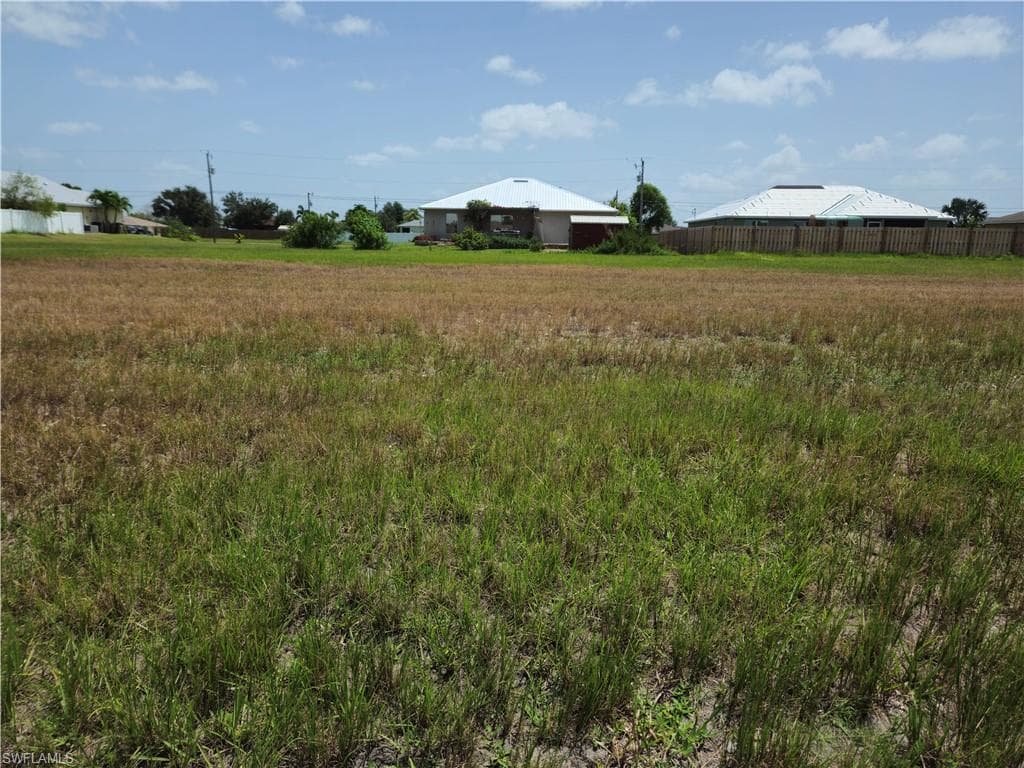 1113 Santa Barbara BLVD N CAPE CORAL, FL 33993