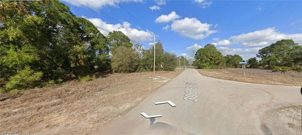 3210 30th ST SW LEHIGH ACRES, FL 33976