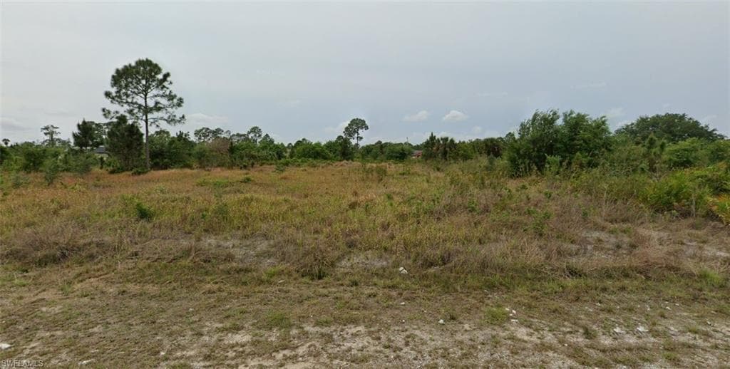 905 5th AVE LEHIGH ACRES, FL 33972