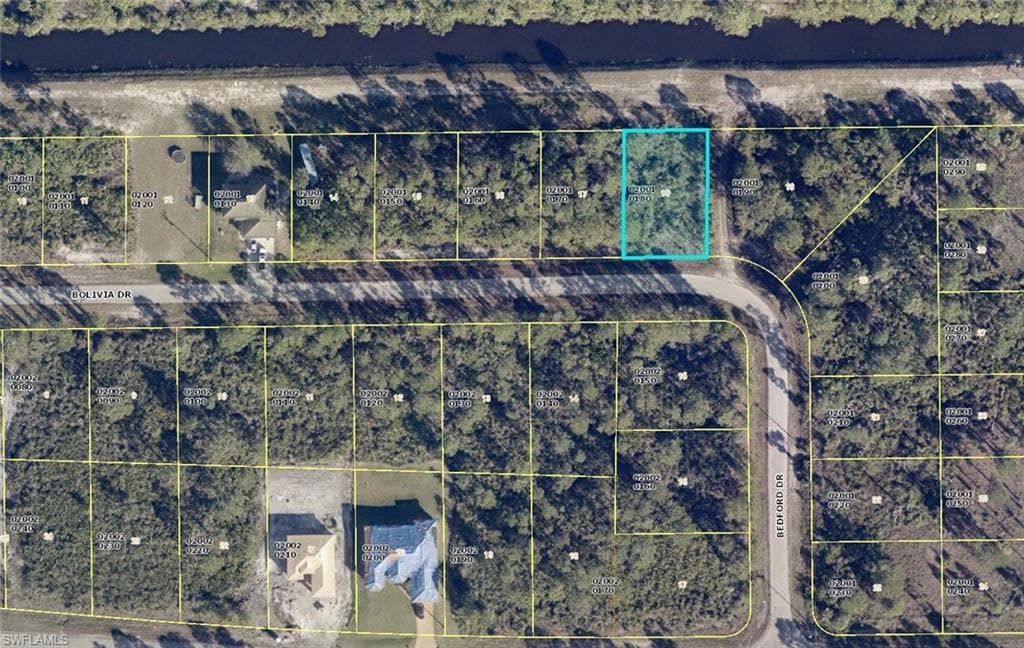 949 Bolivia DR LEHIGH ACRES, FL 33974