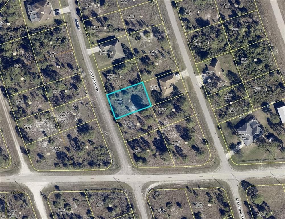 983 Edgerton AVE LEHIGH ACRES, FL 33974