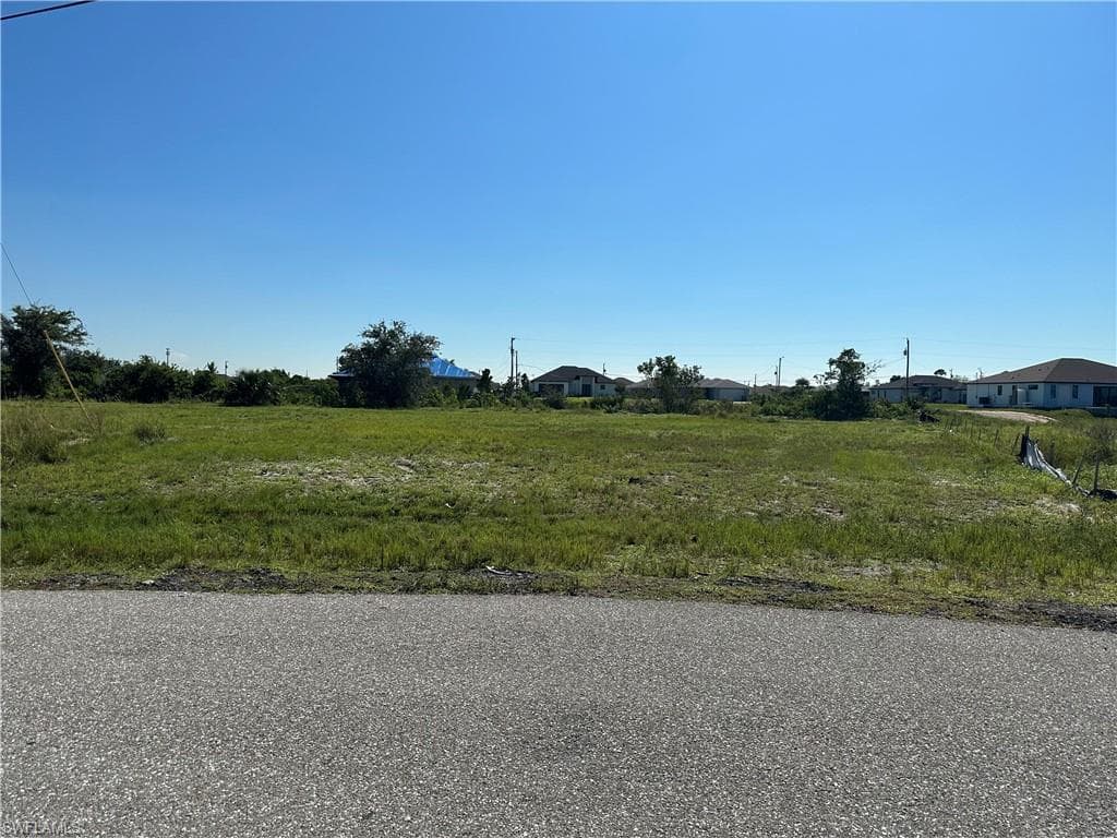 401 NW 19th PL CAPE CORAL, FL 33993