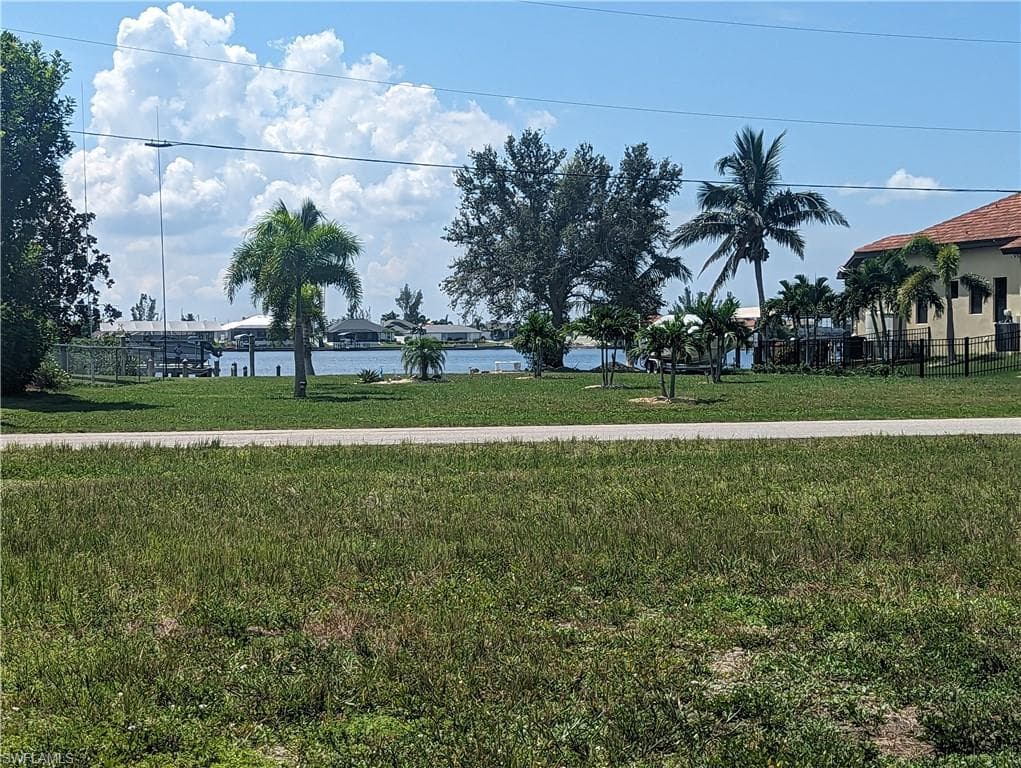 4305 NW 31st ST CAPE CORAL, FL 33993