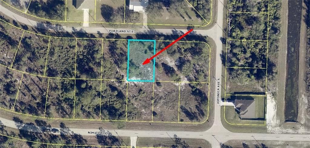 858 Portland ST E LEHIGH ACRES, FL 33974
