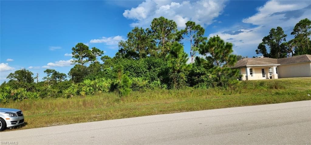 553 McArthur BLVD LEHIGH ACRES, FL 33974