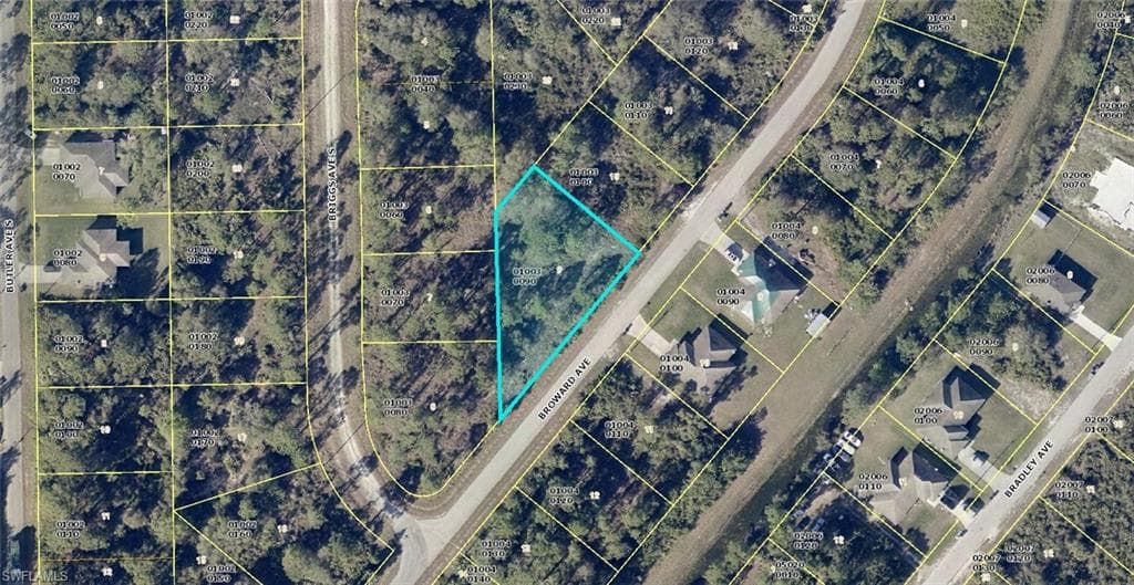 322 Broward AVE LEHIGH ACRES, FL 33974