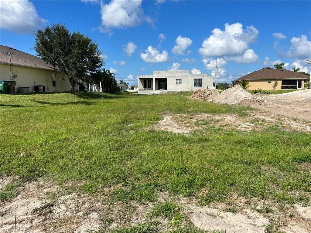 114 SW 36th PL CAPE CORAL, FL 33991
