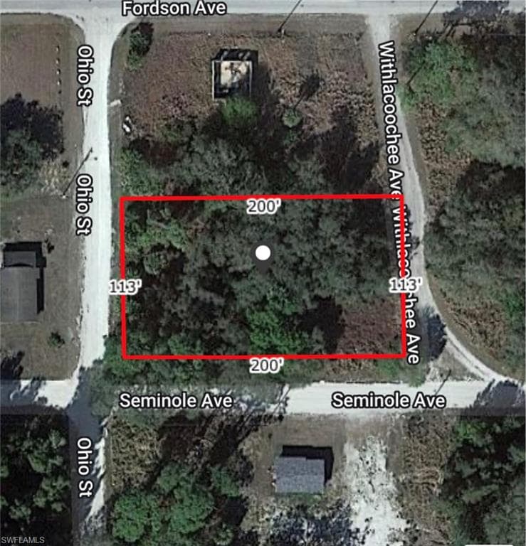 W Seminole AVE LABELLE, FL 33935