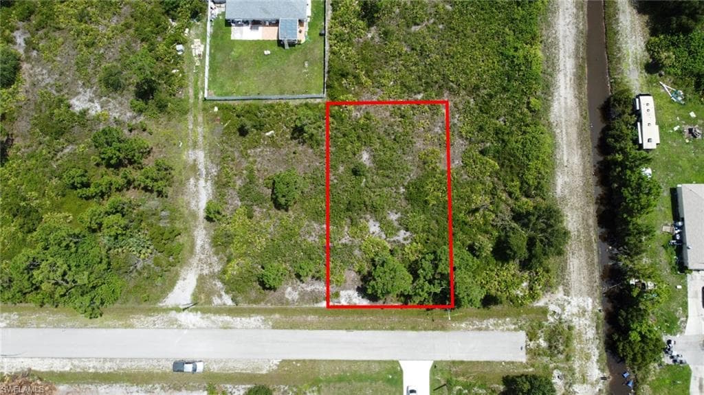 2817 54th ST W LEHIGH ACRES, FL 33971