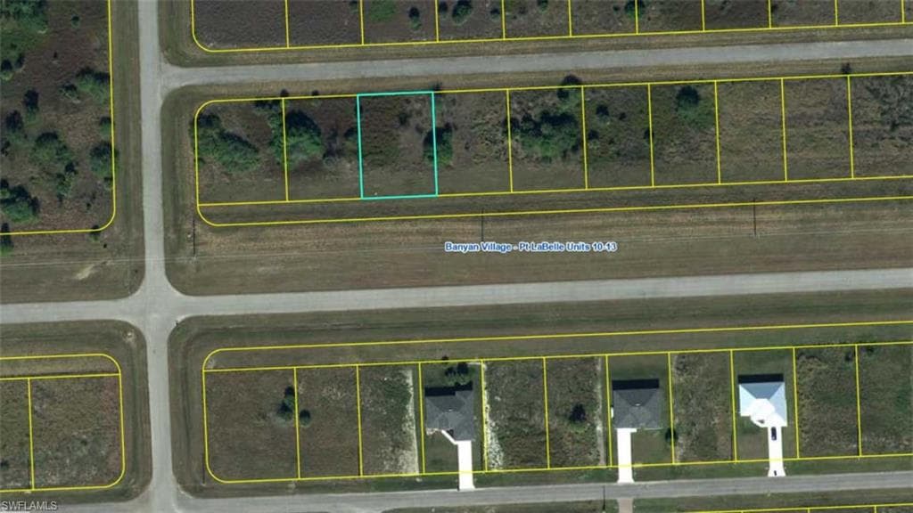 105 Carousel AVE LABELLE, FL 33935