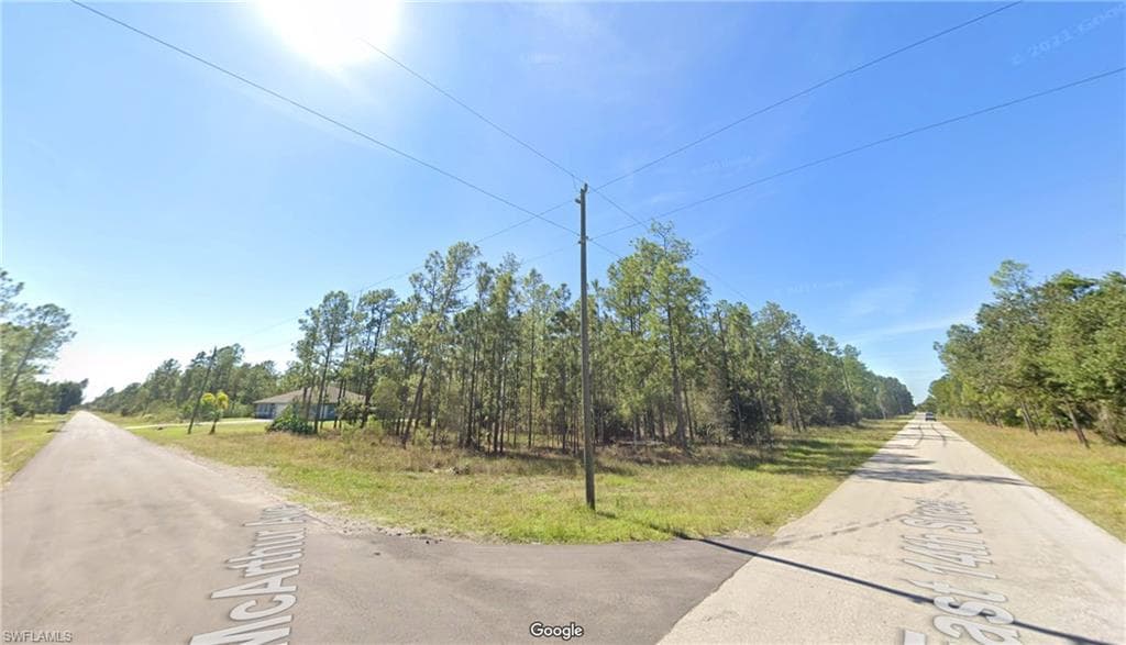 2706 E 14th ST LEHIGH ACRES, FL 33972