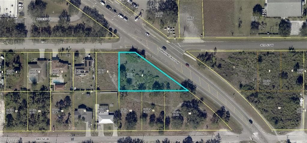 3213 4th ST W LEHIGH ACRES, FL 33971