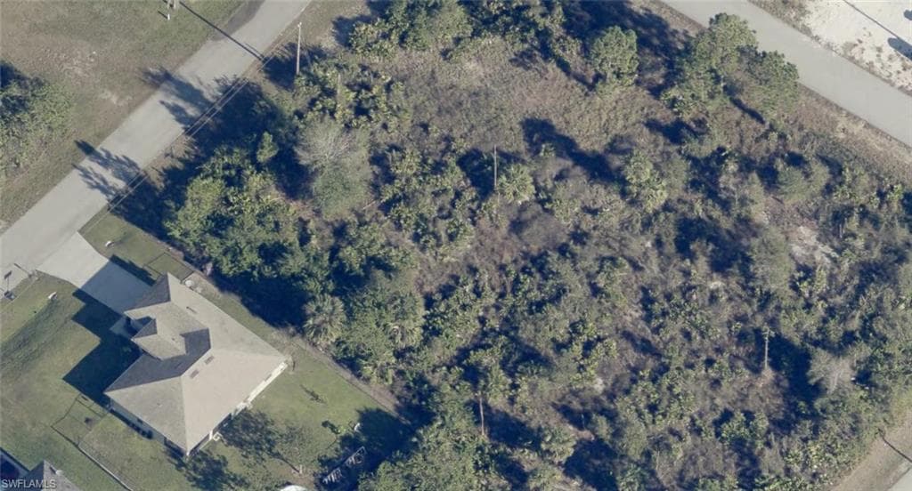 948 Dobbins ST E LEHIGH ACRES, FL 33974