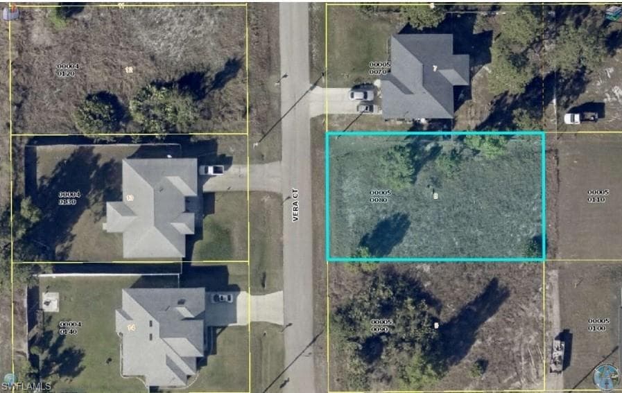 3225 Vera CT LEHIGH ACRES, FL 33976