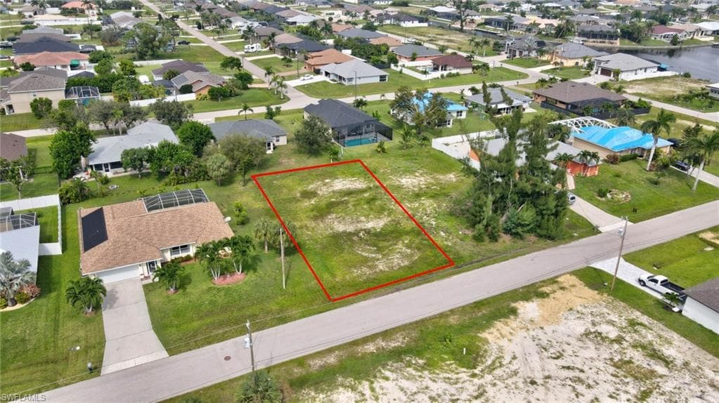 1801 SW 28th LN CAPE CORAL, FL 33914