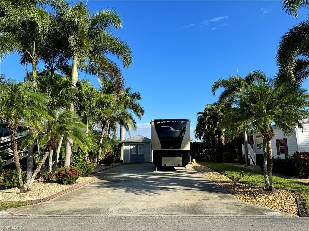 10353 Nightwood DR FORT MYERS, FL 33905