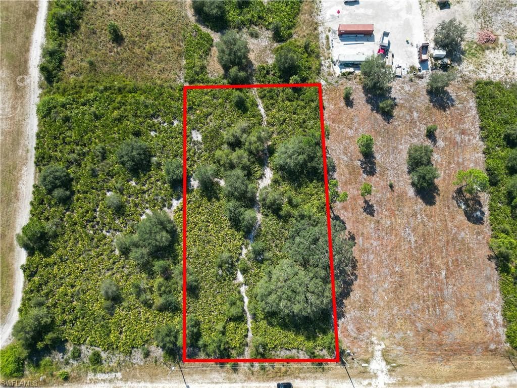 7537 23rd TER LABELLE, FL 33935