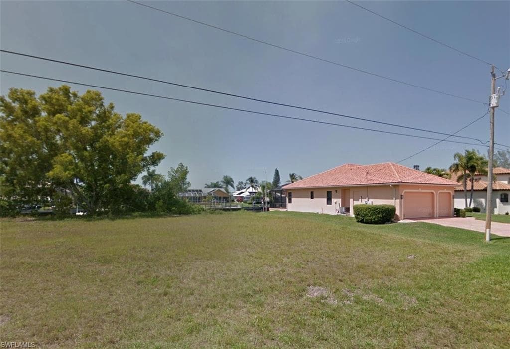 5248 20th AVE CAPE CORAL, FL 33914